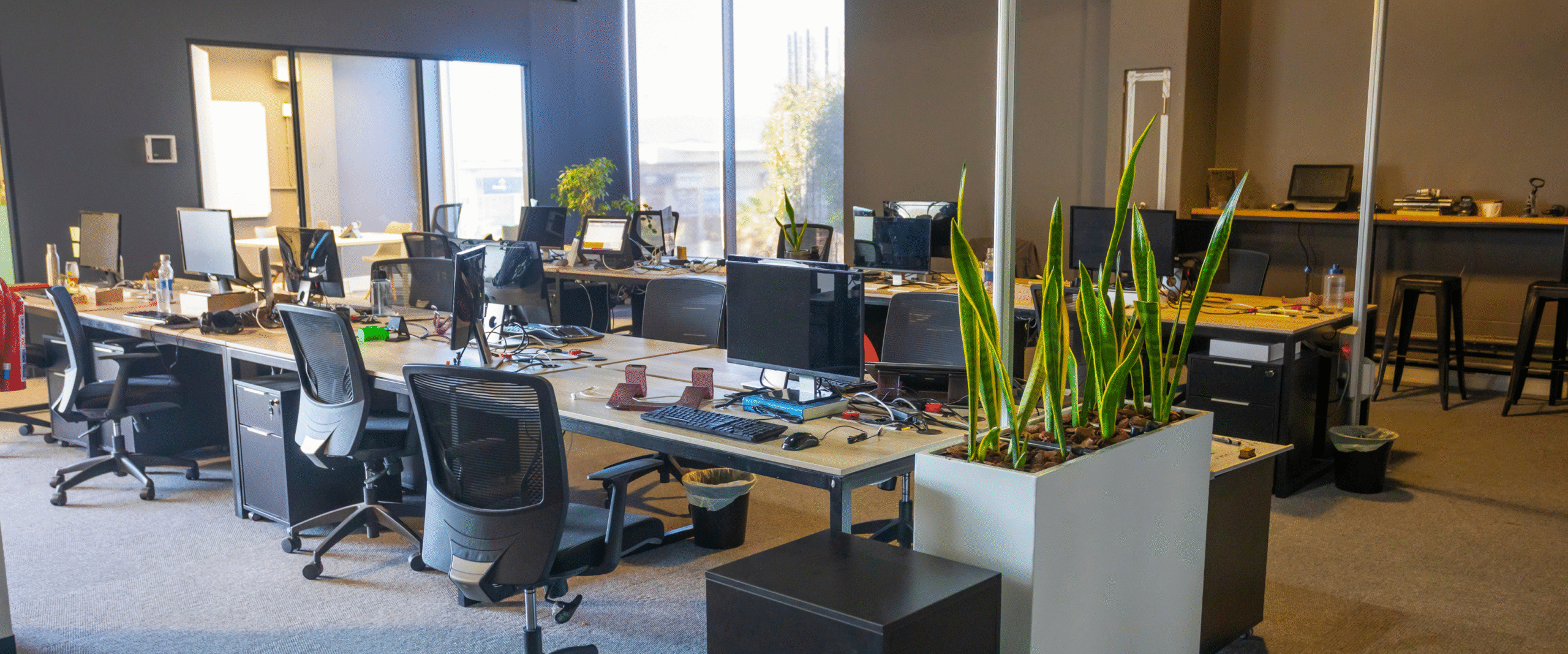 Oficina de trabajo de un estudio jurídico